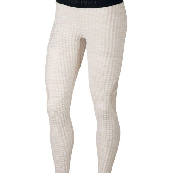 nike hyperwarm leggings